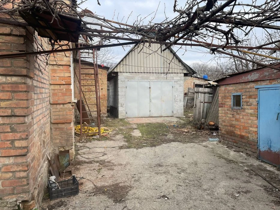Продам частный дом р-н велика балка