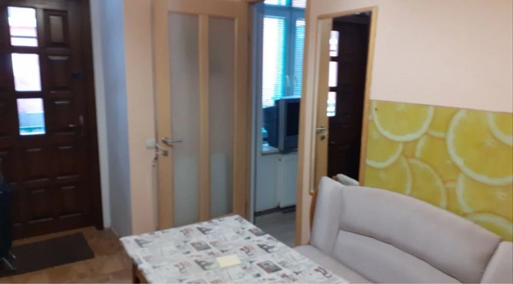 Продаж 1 кімнатної квартири в самому центрі Львова, поруч Оп