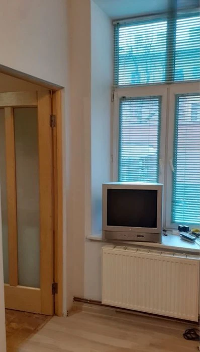 Продаж 1 кімнатної квартири в самому центрі Львова, поруч Оп