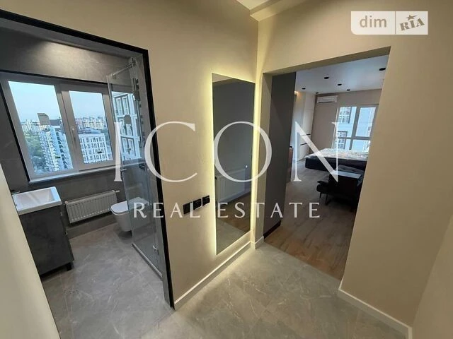 Продажа 1к квартиры 30 кв. м по ул. Михаила Максимовича 24 •