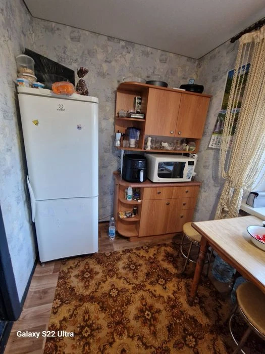 Продам квартиру  700$/м2краснополья (район 12 квартала ,крот
