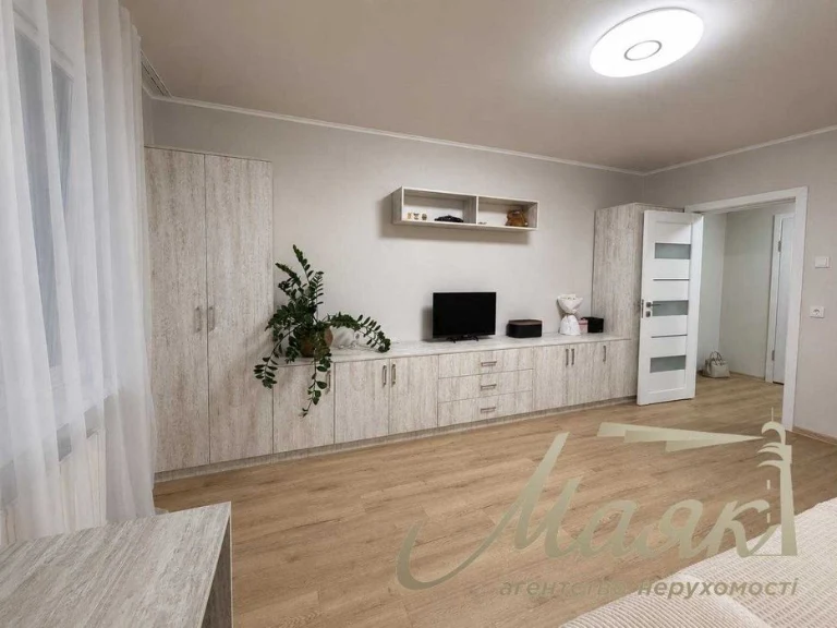 Продаж 1 квартири з ремонтом у ЖК The Lakes, Голосіївський р