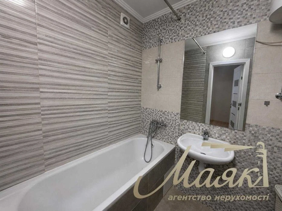 Продаж 1 квартири з ремонтом у ЖК The Lakes, Голосіївський р