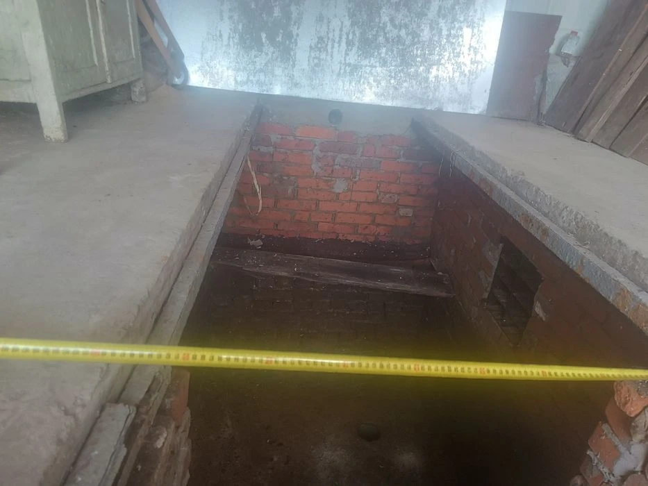 гараж Левандівка, Олесницького