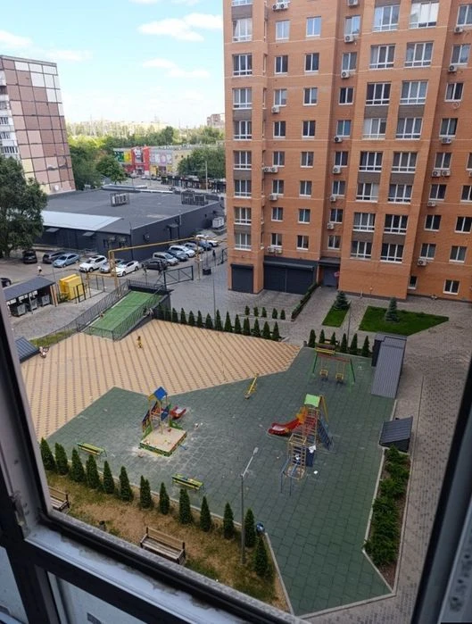 Продам 1 комнатную квартиру Левобережный-3 ЖК СанСити