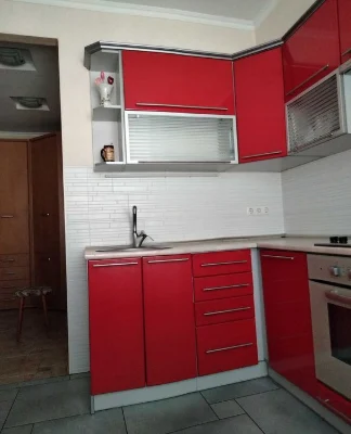 Продажа 2 комнатной квартиры с ремонтом и мебелью. Жилой
