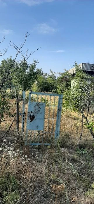 продам дачну ділянку