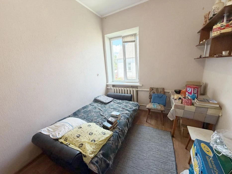 Продам дом АНД район 5 комнат,капитальный подвал,газ,14 сото