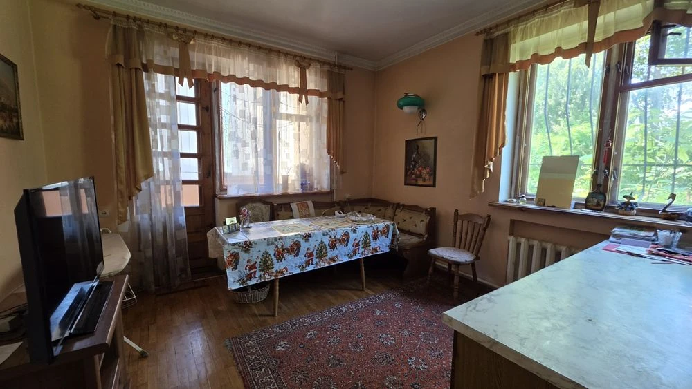 Дом возле моря в Царском селе