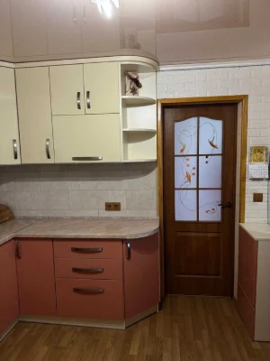 Продаж 2к квартири РЕМОНТ 4/5ц 31,2/21,2/10м² вул.Тракт Глин