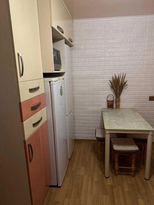 Продаж 2к квартири РЕМОНТ 4/5ц 31,2/21,2/10м² вул.Тракт Глин