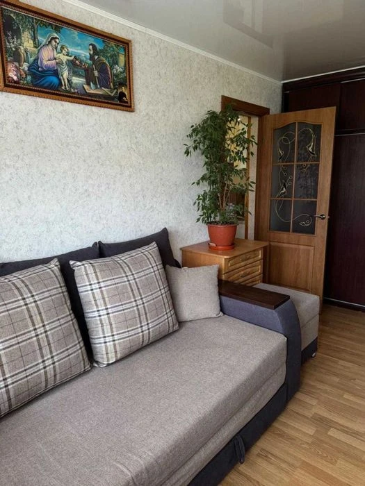 Продаж 2к квартири РЕМОНТ 4/5ц 31,2/21,2/10м² вул.Тракт Глин