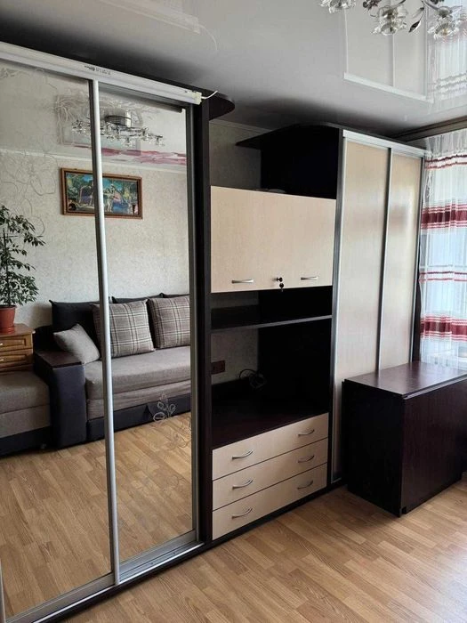 Продаж 2к квартири РЕМОНТ 4/5ц 31,2/21,2/10м² вул.Тракт Глин
