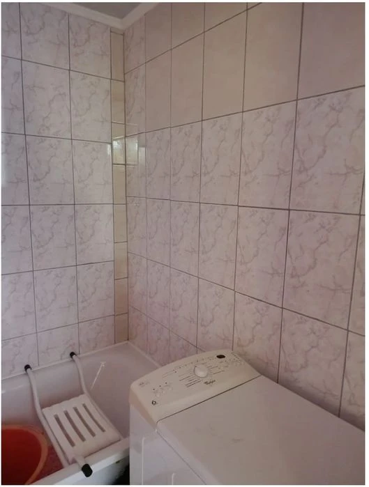 Продаж 3к квартири на Лазурнiй