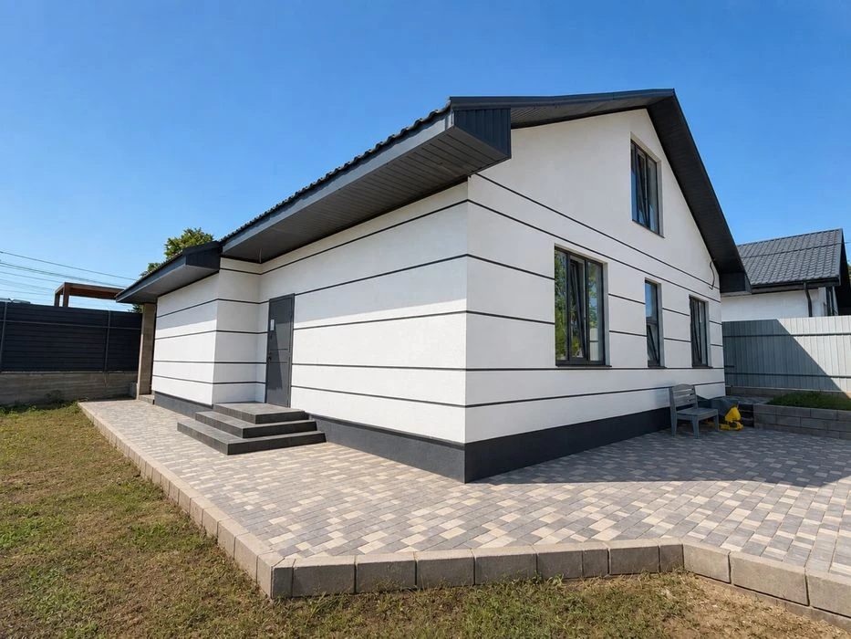Продам новий стильний будинок мансардного типу 168 кв м в с.