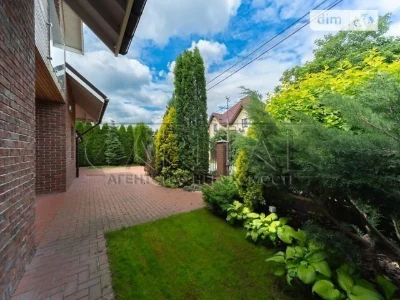 Продаж 2 поверхового будинку з ділянкою на 6 соток, 200 кв.