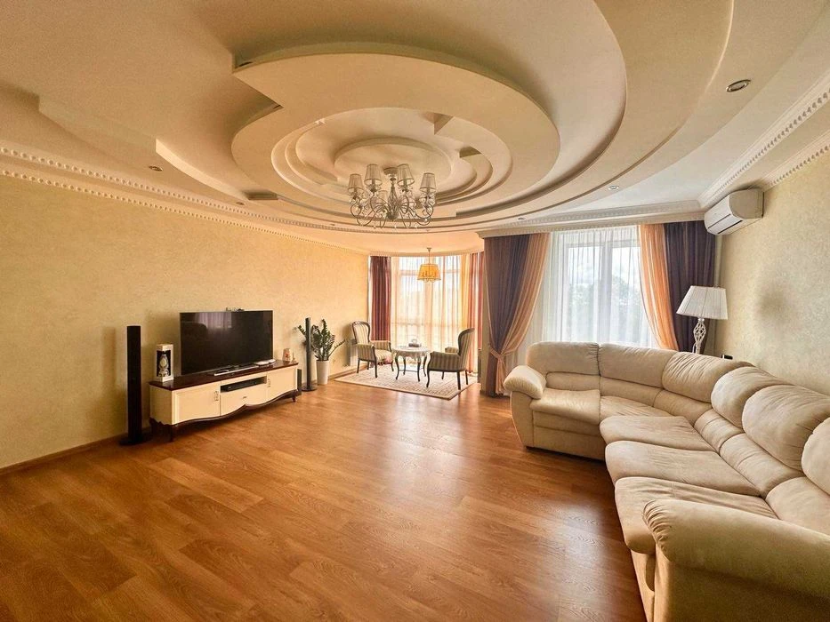 Продам 3 кімнатну квартиру