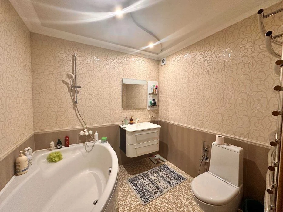 Продам 3 кімнатну квартиру