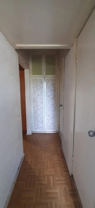 Продаж двокімнатної квартири ( Чорновола)
