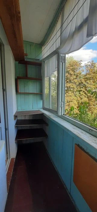 Продаж двокімнатної квартири ( Чорновола)