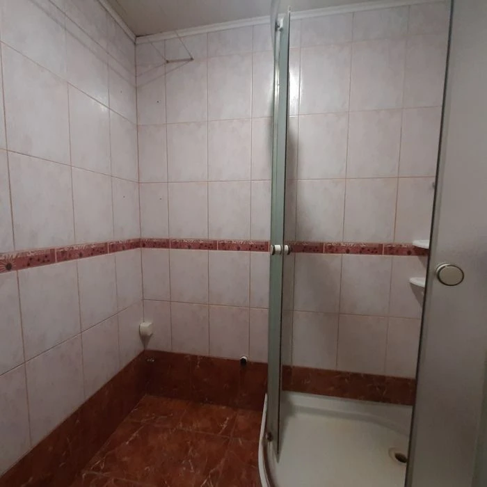 Продаж двокімнатної квартири ( Чорновола)