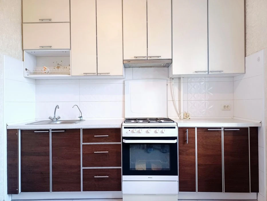 Продаж 3 кімн квартири по Пр Перемоги. Центр. Меблі. Сертифі