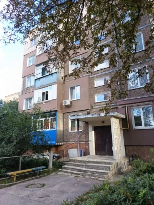 Продаж 3 кімн. кв.2 поверх  Ремзавод