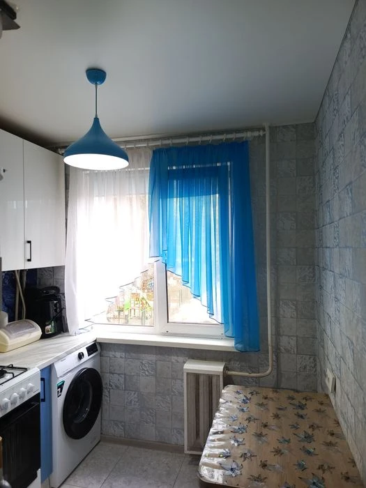 Продаж 3 кімн. кв.2 поверх  Ремзавод
