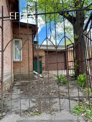 Продаж 4-кімнатноі квартири в центрі міста, площа 112 кВ. З