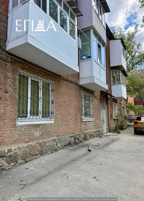 Продаж 4-кімнатноі квартири в центрі міста, площа 112 кВ. З