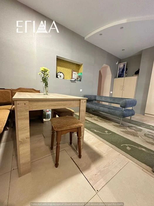 Продаж 4-кімнатноі квартири в центрі міста, площа 112 кВ. З