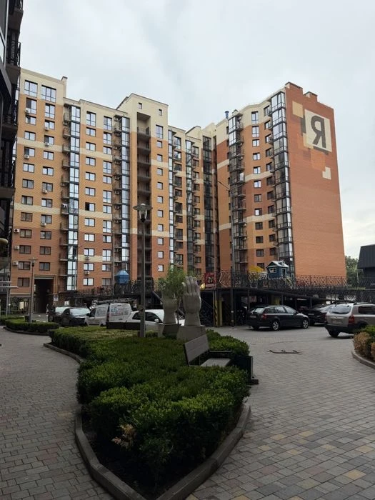 Двокімнатна квартира з ремонтом в ЖК «Яровиця»!