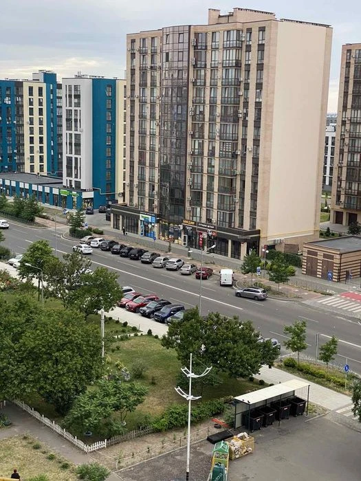 Квартира з ремонтом в новобудові біля Дніпра