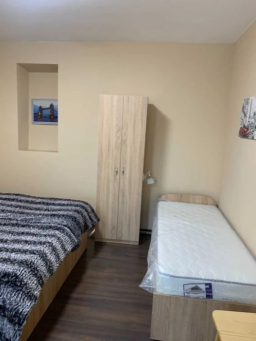 Rent a large house. Vinnytsia. 10 rooms. 20 sleeping places
