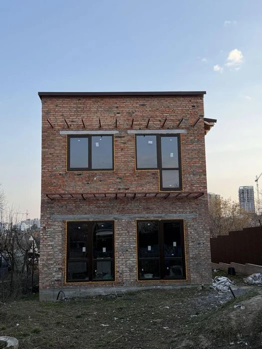 Продається 2-х поверховий будинок 125 м², на Кореї