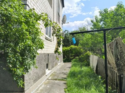 Продаж будинку на Корбутівці!