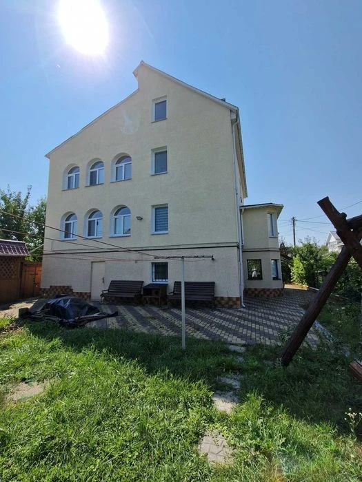 House for sale in the Pirogovo microdistrict