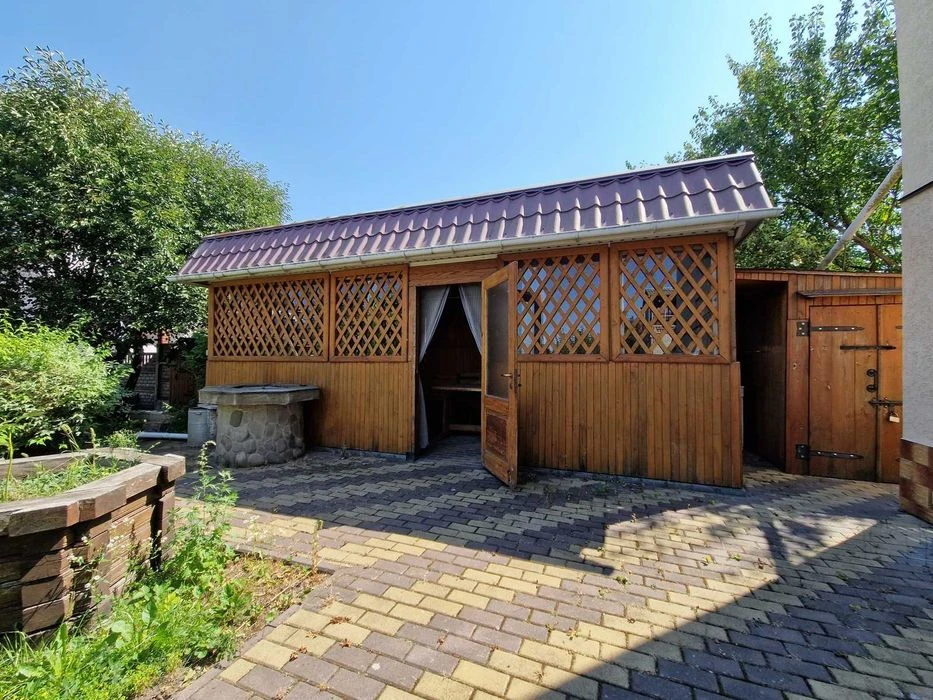 House for sale in the Pirogovo microdistrict