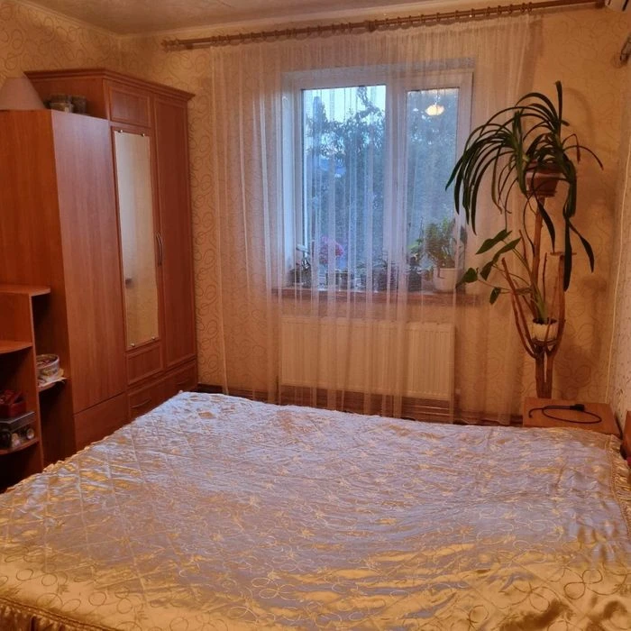 Продається двухповерховий будинокпо провулку Капітульний