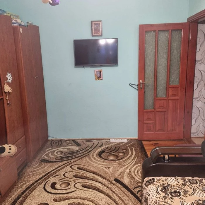 Продається двухповерховий будинокпо провулку Капітульний