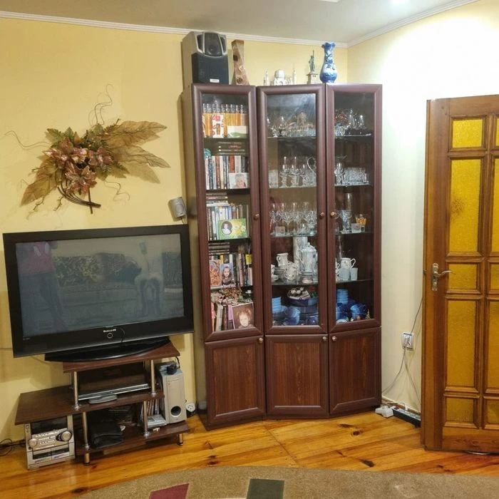 Продається двухповерховий будинокпо провулку Капітульний