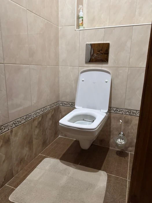 Продається двухповерховий будинокпо провулку Капітульний
