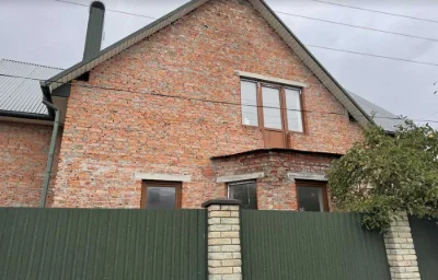 Продаж двоповерхового будинку(223кв.м.) з земельною ділянкою