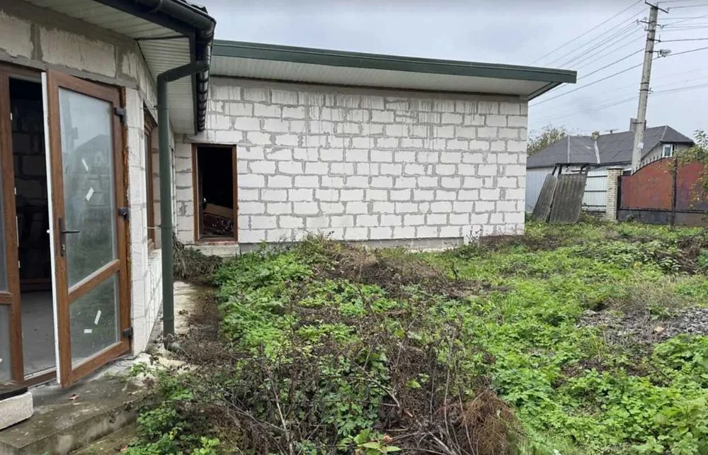 Продаж двоповерхового будинку(223кв.м.) з земельною ділянкою