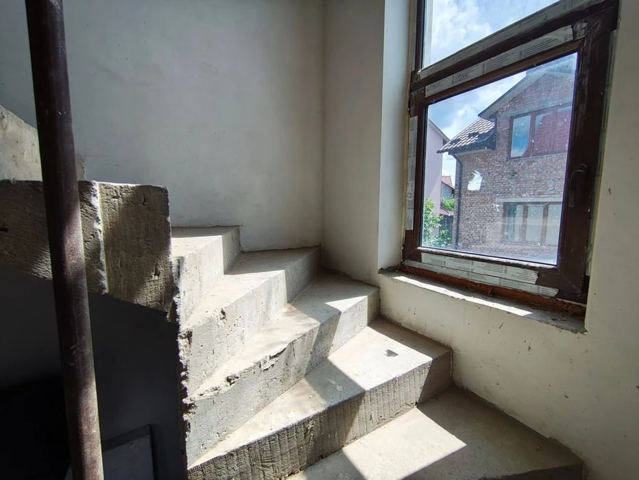 Продаж Чудового будинку по вул. Микулинецькій