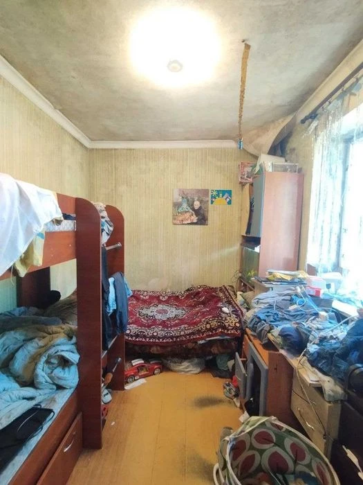 Продам 5комн. дом на Немышле, метро "Дворец Спорта", Новые Д