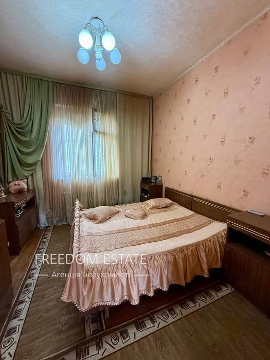 89 тыс. $‼️‼️ДОМ с озером 195 м2 /Змиев/ 40 соток