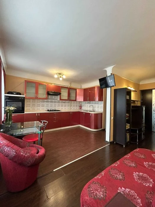 Продам 2к квартиру в Центре на Челюскина 51м.кв.
