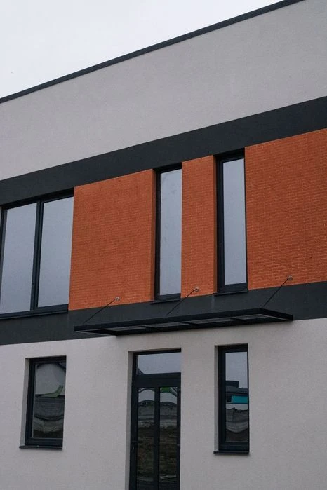 Продам котеджі з усіма міськими комунікаціями!