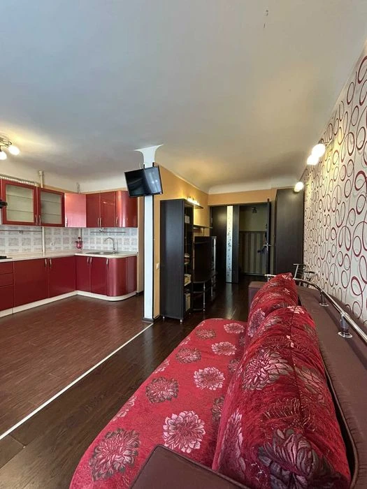 Продам 2к квартиру в Центре на Челюскина 51м.кв.